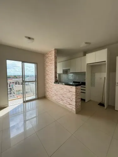 LD Alugo Apartamento com 2 quartos com armários no Alegro Montenegro