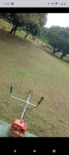 Roçada de área verde