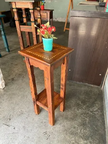 Aparador Pedestal Pequeno em Madeira reciclada de demolição marche