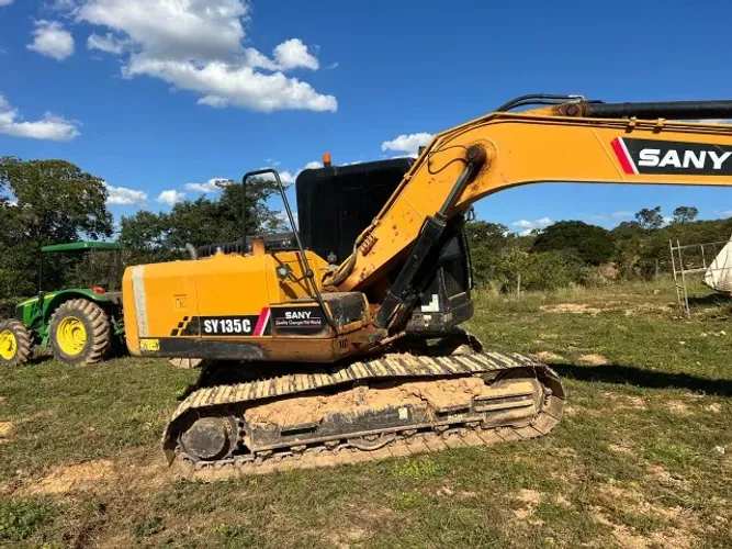 Escavadeira Sany SY 135 C/22