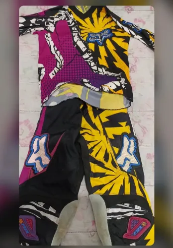 Roupa juvenil motocross Fox tamanho 16