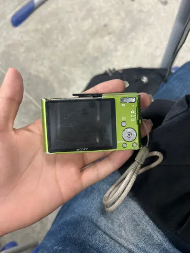 Vende-se câmera cyber-shot