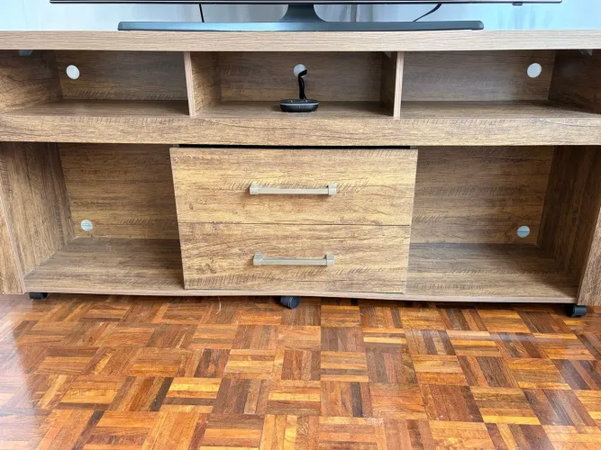 Vende-se hack para TV