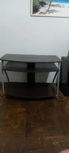Rack em mogno para Tv ,,games ,aparelho som super conservado