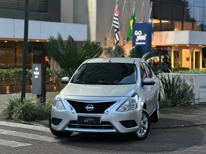 Nissan Versa S 1.0 12V Flexstart 4P Mec. 2017