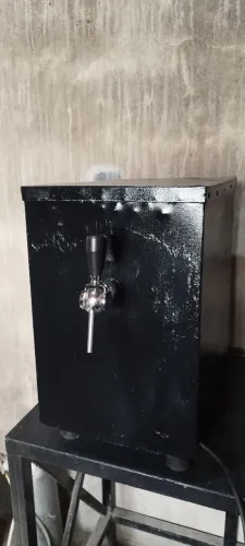 Chopeira preta com torneira belga kit completo ou só a chopeira 