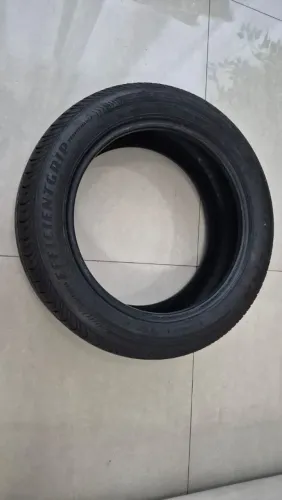 Vendo PNEU Goodyear Aro 16 (185/55R 16)