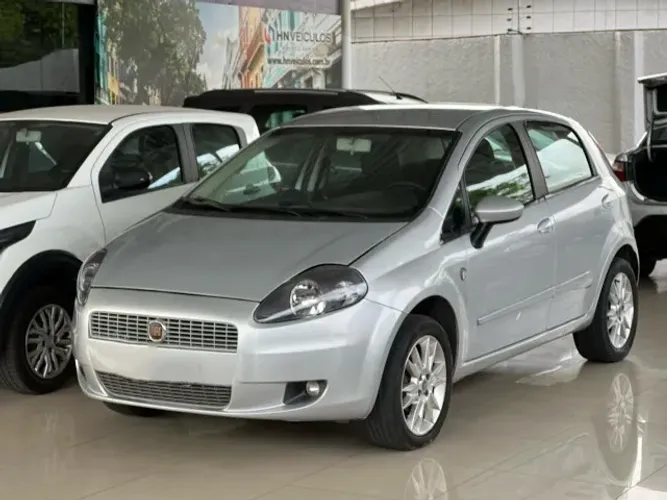 Fiat Punto Attractive 1.4 Fire Flex 8V 5P 2012