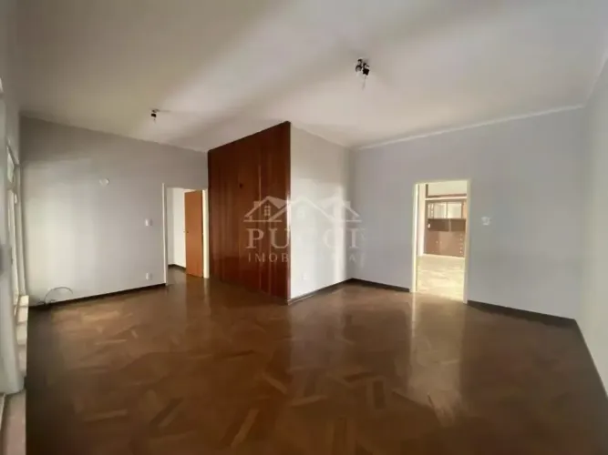 Imóvel para aluguel com 248 metros quadrados com 3 quartos em Vila Flores - Franca - SP