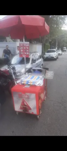 Carrinho de bebidas ambulante
