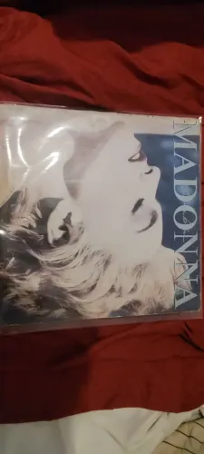 LP Madonna True Blue