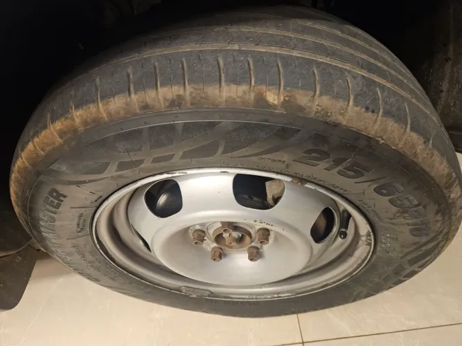 Vendo 4 rodas completas da oroch 2023.