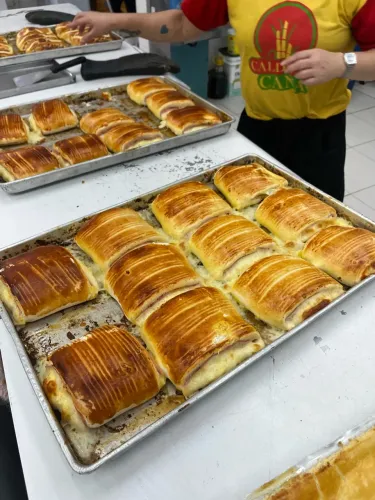 VAGA PARA LANCHEIRO OU SALGADEIRO - TAQUARA/RJ 