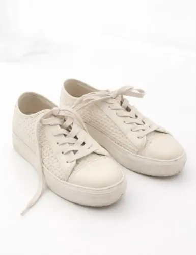 Tênis Feminino Casual De Crochê Bege