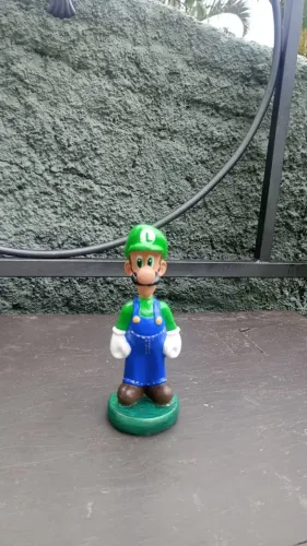 escultura Luigi em gesso feito a mao