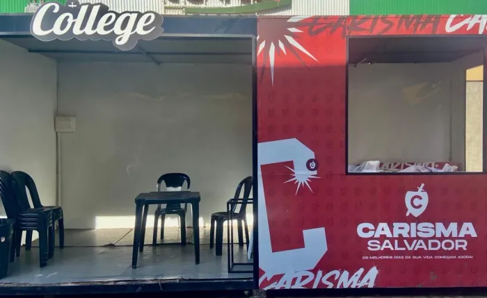 CONTÊINERES COMERCIAIS À VENDA OU LOCAÇÃO - PRONTOS PARA USO!