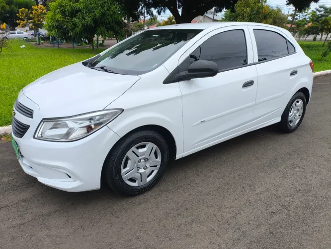 Chevrolet Onix JOY Hatch 1.0 8V Flex Mec. 4P 2018