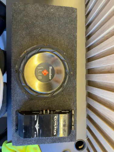 Vende-se sobwoofer bomber com módulo 