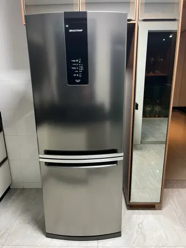 Geladeira Brastemp Frost Free Inverse 447L Modelo BRE57FKANA Inox