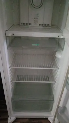GELADEIRA FROST FREE