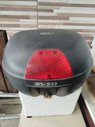 Baú arredondado para moto ... Somente o baú .