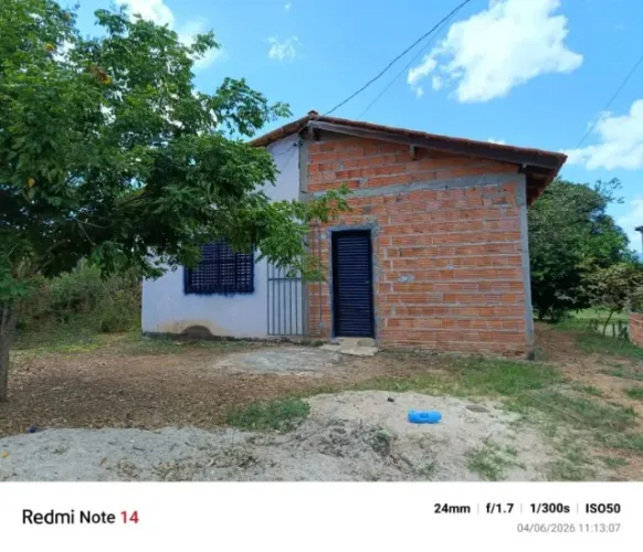 CASA A VENDA