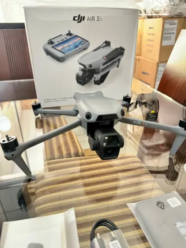 SOMENTE O DRONE DJI AIR 3S - IMPECÁVEL 