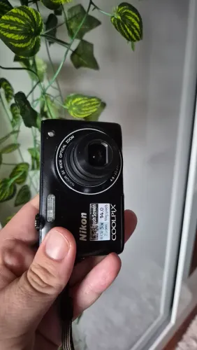 Câmera Nikon Coolpix S4100