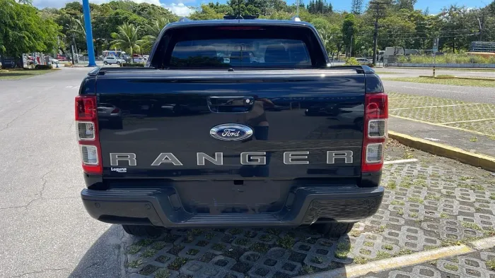 Ford Ranger Black 2.2 4X2 CD Diesel AUT 2023
