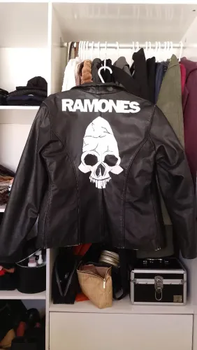 Jaqueta de Couro Customizada Ramones P