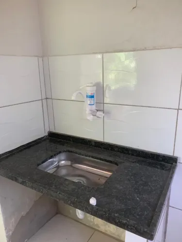 Alugo casa 2 quartos com quintal em Araças Vila Velha ES