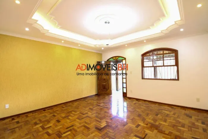 Casa para aluguel, 3 quartos, 1 suíte, 2 vagas, Céu Azul - Belo Horizonte/MG
