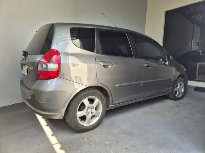Honda Fit EX/ S 1.5/ EX 1.5 Flex 16V 5P Mec. 2005