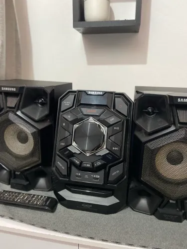 Som Giga Sound Blast Samsung 