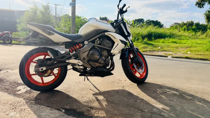 ERN 650 Kawasaki 