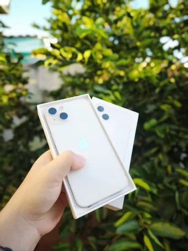 iPhone 13 