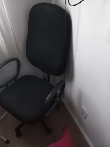 Vendo cadeira de escritório