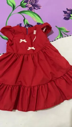 Roupa de Bebê Nova  , vendo um Conjutinho e Um vestido Novo  