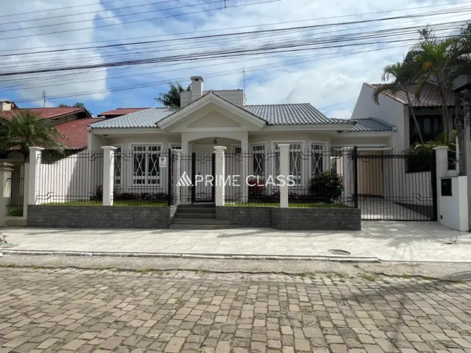 Casa Terrea 3 dormitórios, mobiliada, 4 vagas, Bairro Marechal Rondon x próximo ao ParkSho