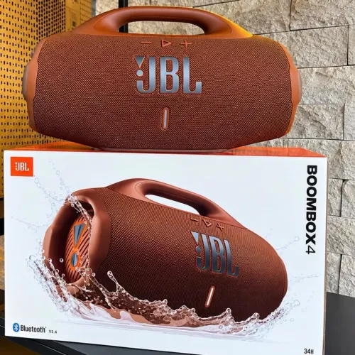 VENDO BOOMBOX 4 NOVA NA CAIXA INTERESSADOS SO CHAMAR *