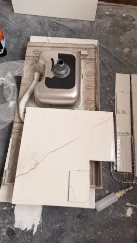 VENDE-SE - PIA DE COZINHA COM BANCADA EM PORCELANATO
