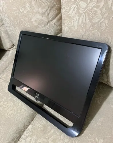 Monitor Full HD AOC 1920x1080 usado 60hz