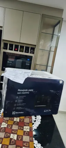 Microondas de EMBUTIR novo na caixa