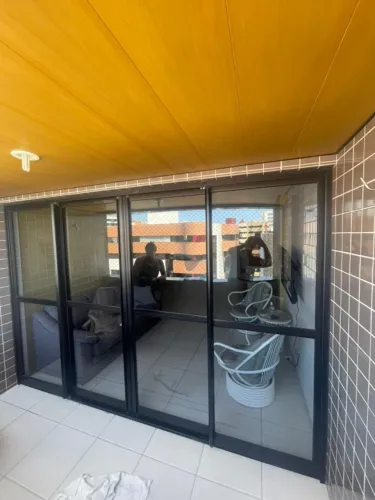 ESQUADRIA LINHA SUPREMA - 04 FOLHAS | VIDRO LAMINADO FUMÊ 3+3