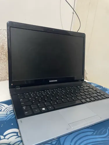 NOTEBOOK SAMSUNG 4GB ( leia descrição )