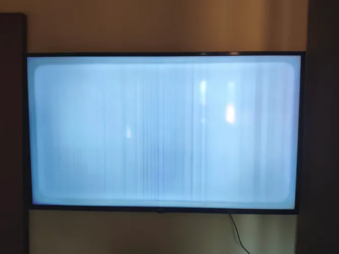 Tv para retirada de peças