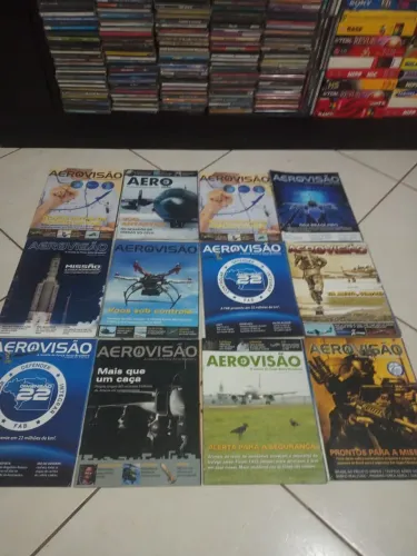 Coleção de revista sobre Aeronáutica.