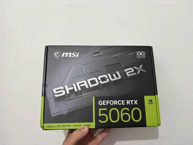 Placa de Vídeo MSI NVIDIA GeForce RTX 5060 SHADOW 2X OC, 8GB, GDDR7, 128 Bits Novo-Lacrado