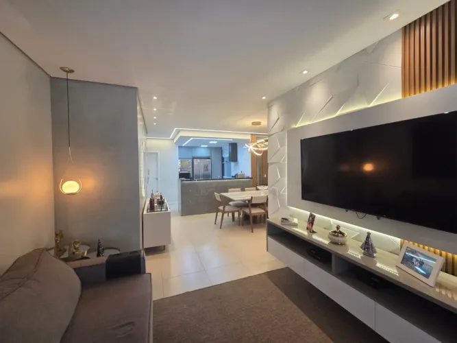 APARTAMENTO 3 SUITES LINDÍSSIMO!