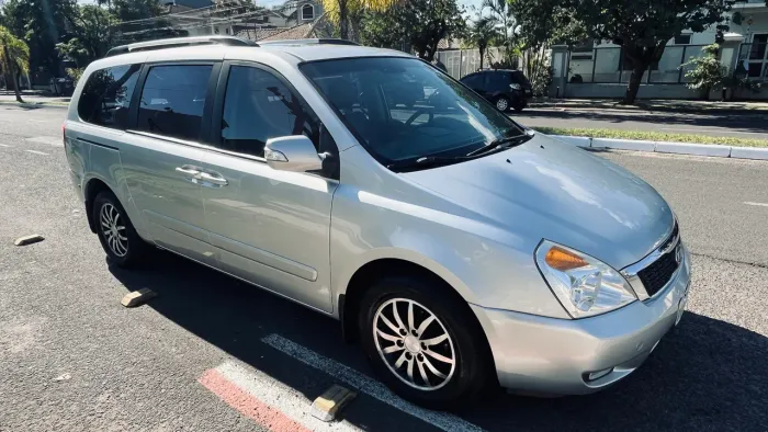 Kia Motors Carnival EX 3.5 V6 24V 276cv Aut. 2012